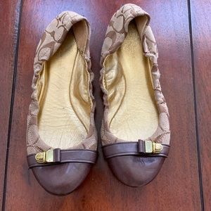 Women Coach Delphine Logo Jacquard Cap Toe Ballet Flats Brown/Tan
